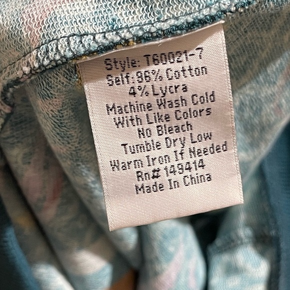 Johnny Was Aran French Terry Joggers - Picture 6 of 6